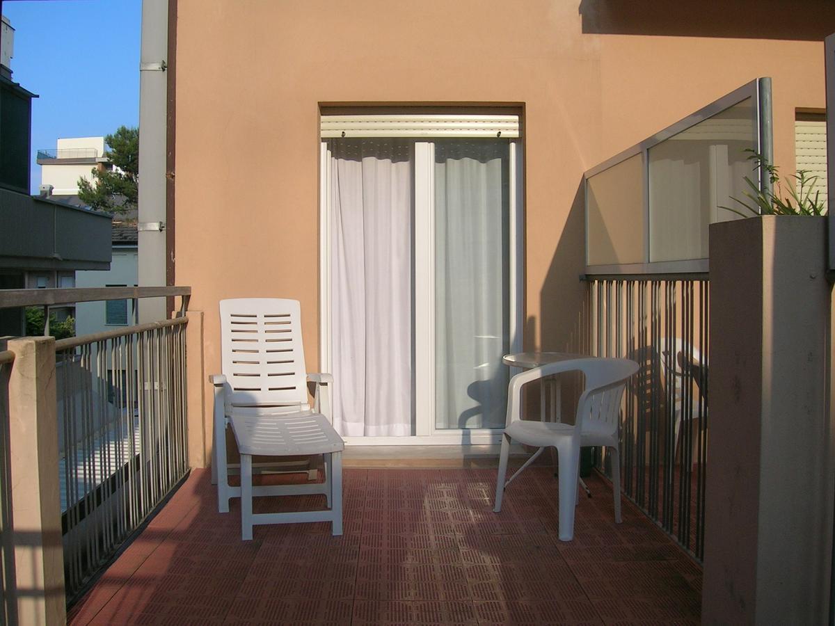 Hotel D'Annunzio Cattolica Bagian luar foto