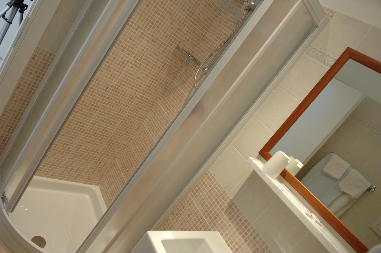 Hotel D'Annunzio Cattolica Bagian luar foto
