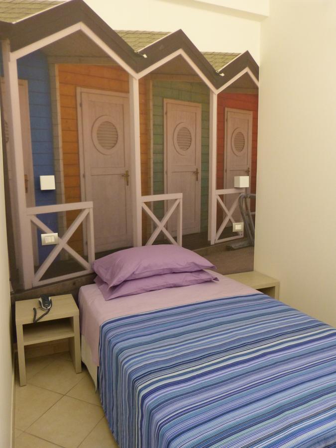 Hotel D'Annunzio Cattolica Bagian luar foto